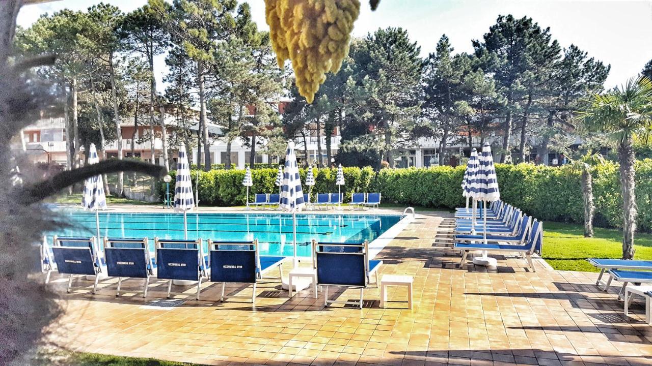 Hotel Alla Terrazza Bibione Luaran gambar